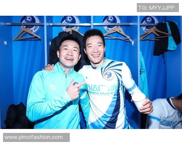 大连足球老板的崛起与挑战:从辉煌到低谷的背后故事 大连足球老板的崛起与挑战:从辉煌到低谷的背后故事